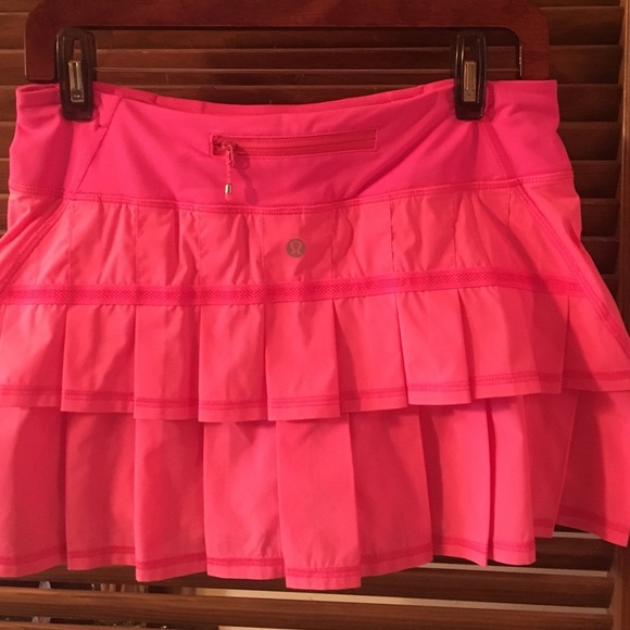 Lululemon  Pace Setter Skirt