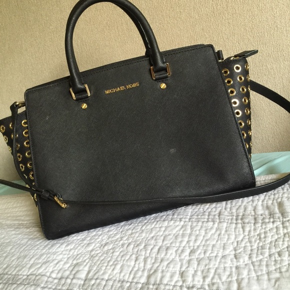 Michael Kors Black & Gold handbag w/ strap