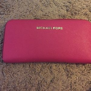 Michael Kors Pink Wallet