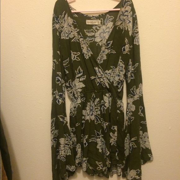 Beautiful Abercrombie & Fitch Romper