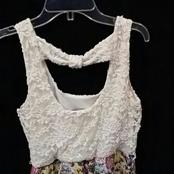 Dress - Picture 4 of 4