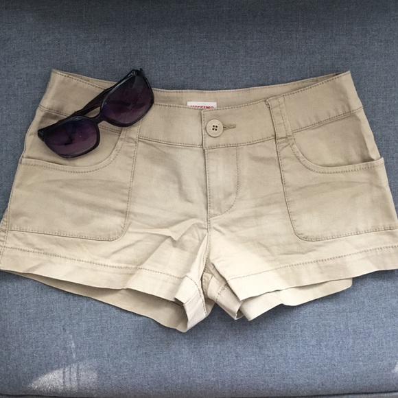 Khaki shorts