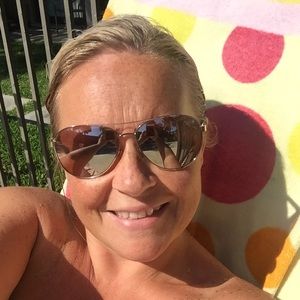 Meet your Posher, Antoinette
