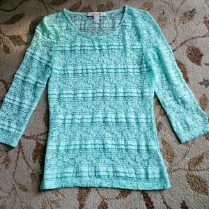 Forever 21 quarter sleeve lace top