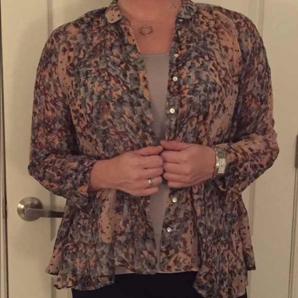 ❌SOLD ❌ NWT Roberta Freymann 100% Silk Blouse - Picture 4 of 6