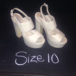 Size 10 beige Steve Madden Heels