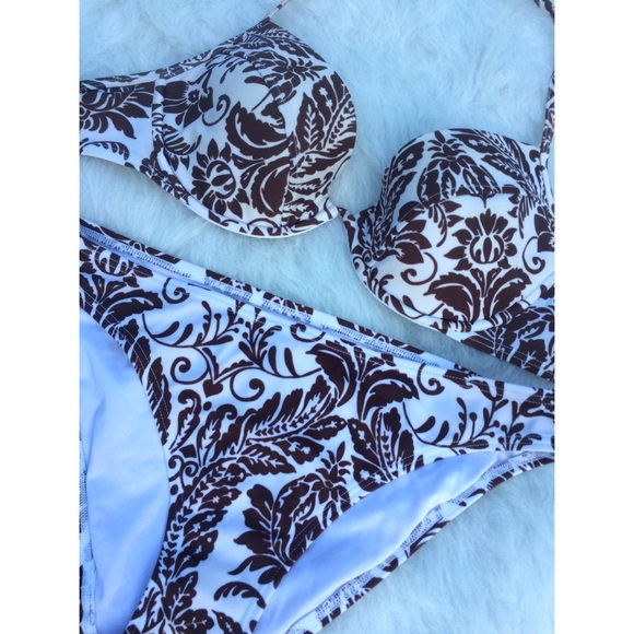 •Victoria's Secret• balconette bikini set - Picture 3 of 4