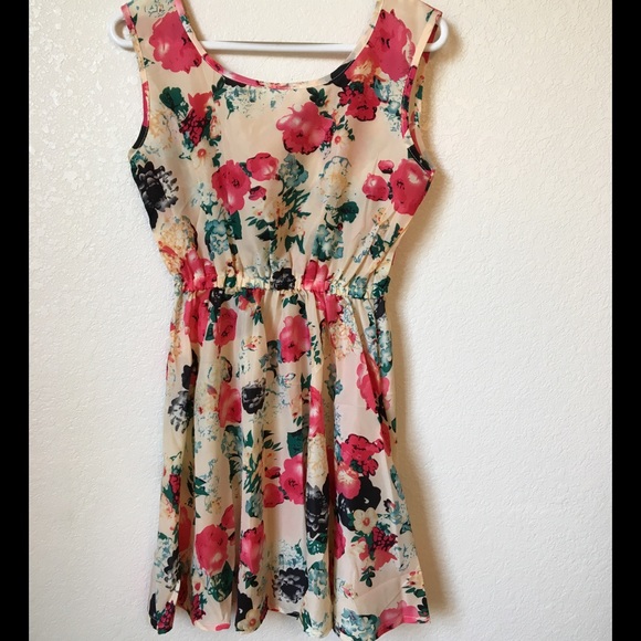 Charming Beige Round Neck Mini Dress - Picture 2 of 4