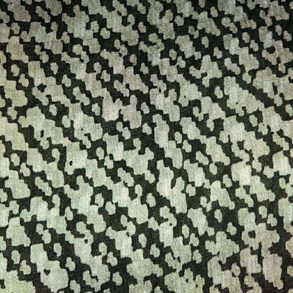 Blouse - Picture 2 of 3