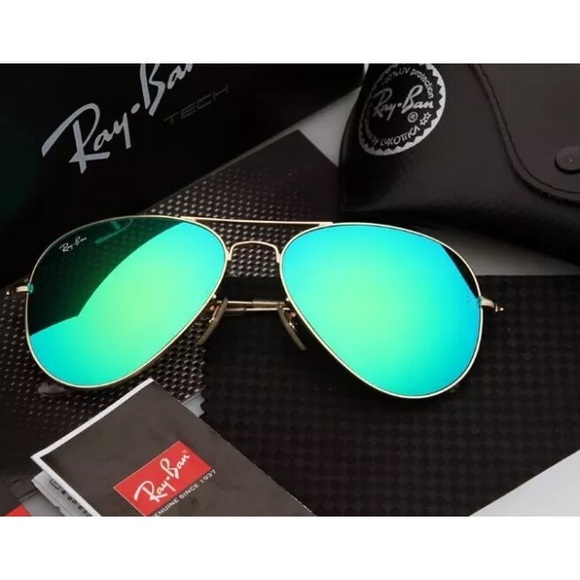 NWT Authentic! Ray Ban Aviator Green Lens