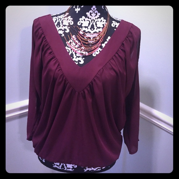 True Light Tops - 🎀🎀HP🎀🎀 Burgundy Cold Shoulder Top