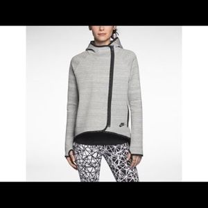 NIKE Tech Fleece Women's Cape S:L Great Condition