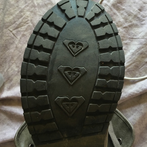 Foldable Roxy Boots - image 4