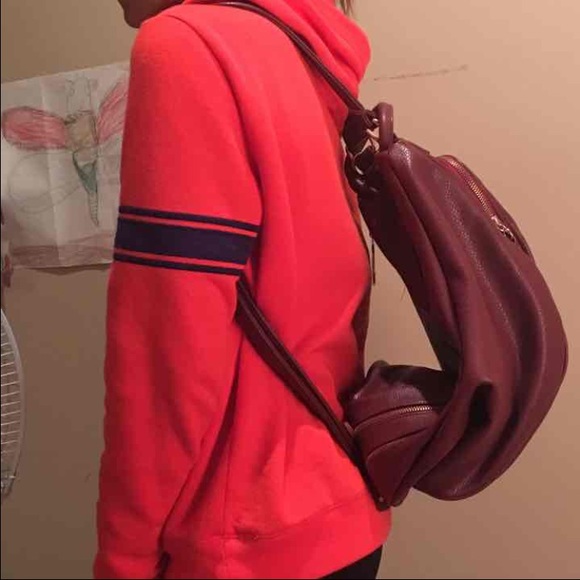 Michel Kors purse/back pack - Picture 4 of 4