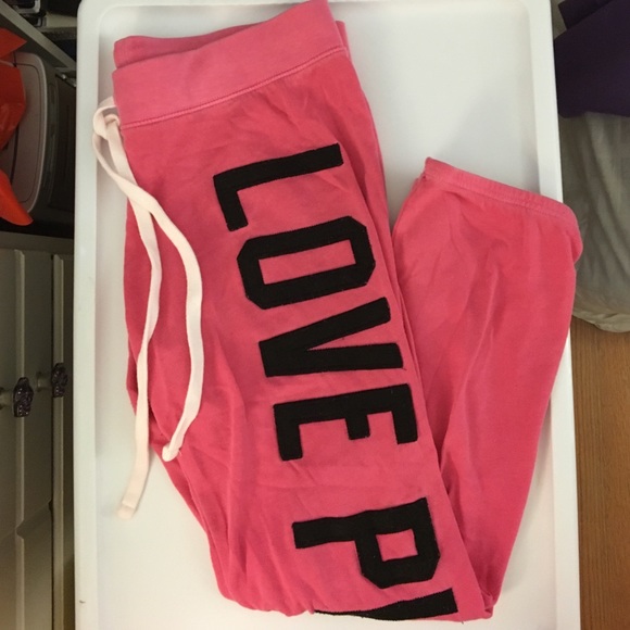 VS PINK Comfy Cropped Sweatpants