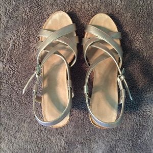Silver strap wedges