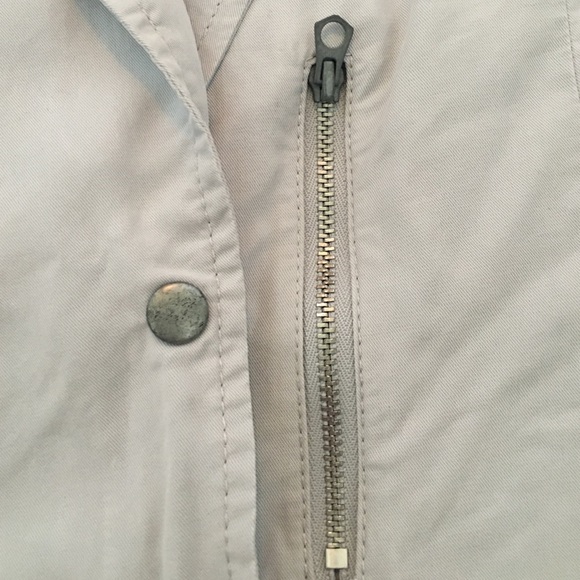 Grey Banana Republic Vest - Picture 3 of 3