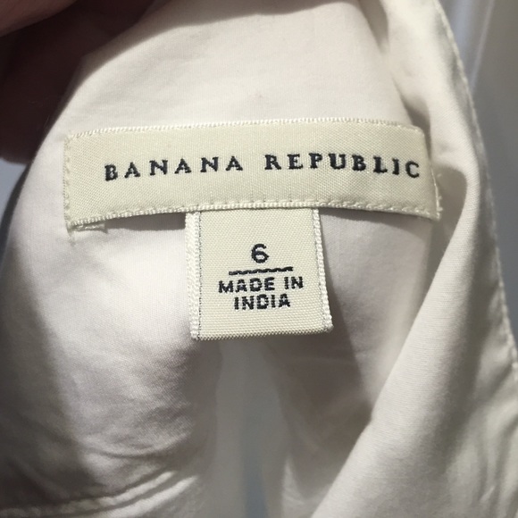 Banana Republic Skirts - Banana Republic navy & white pleated skirt Banana Republic Skirts - Banana Republic navy & white pleated skirt