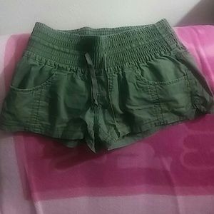Drawstring khaki shorts