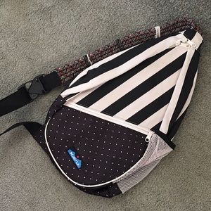 KAVU Paxton rope sling bag NWT black/white dots