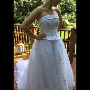 White wedding dress