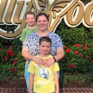 Meet your Posher, Lauren