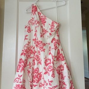 MUST GO! NWT Jessica Simpson Dress