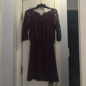 Dark purple dress perfect for Fall.