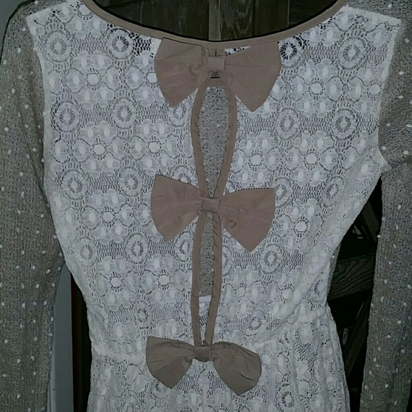 Cute lace bow top