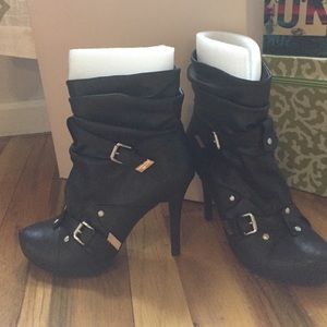 BCBG black leather booties