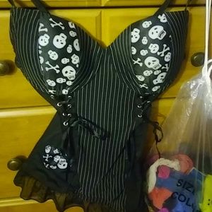 Skull corset