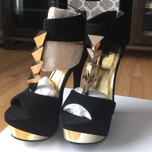 2b Bebe stilettos