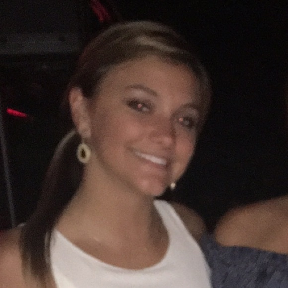 Meet your Posher, Shelby - Picture 1 of 1