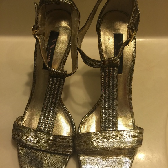 Nina New York gold sandal shoes