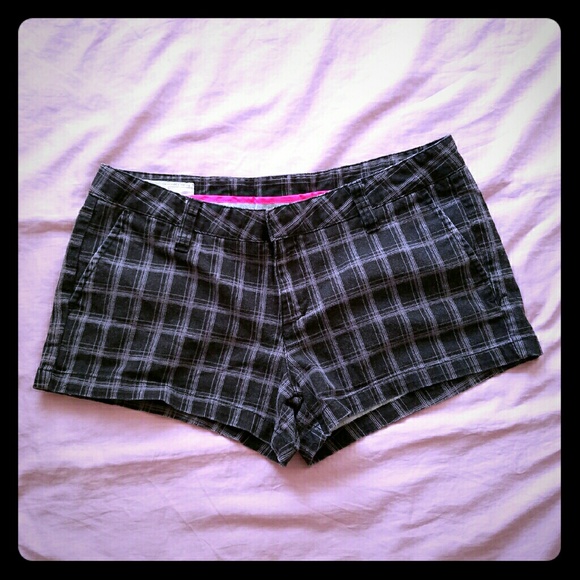 Hurley charcoal plaid shorts