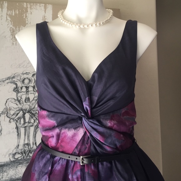 Dress - Picture 2 of 4