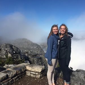 Meet your Posher, Carly