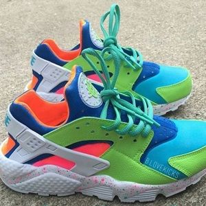 Meet your Posher, Aida