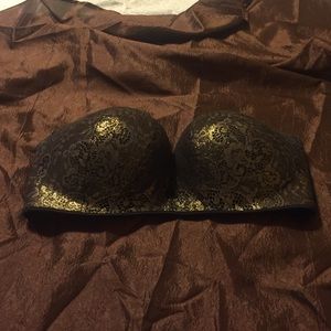 Victoria Secrets strapless bra