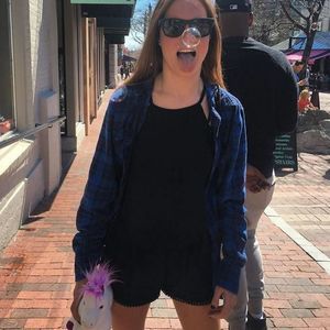 Meet your Posher, Libby