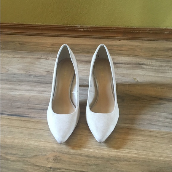 Tan heels