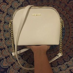 3 DAY SALE*** White Steve Madden Crossbody