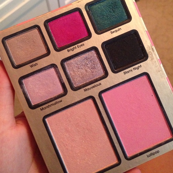 Eyeshadow and blush and highlight