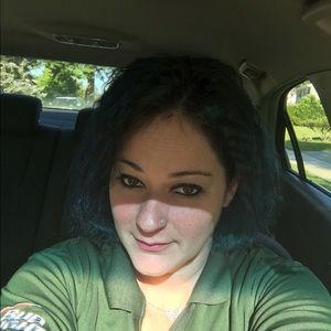 Meet your Posher, Dimitra