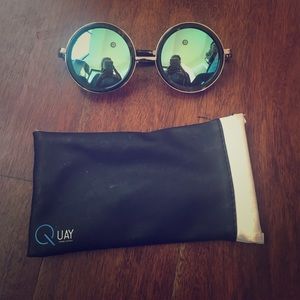 QUAY SUNGLASSES