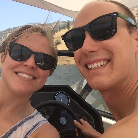 Meet your Posher, Taylor - Picture 3 of 4