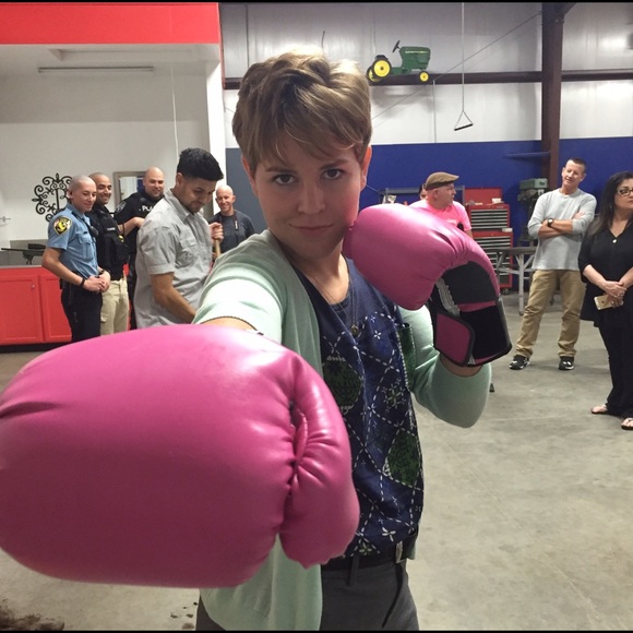 Meet your Posher, Taylor - Picture 4 of 4