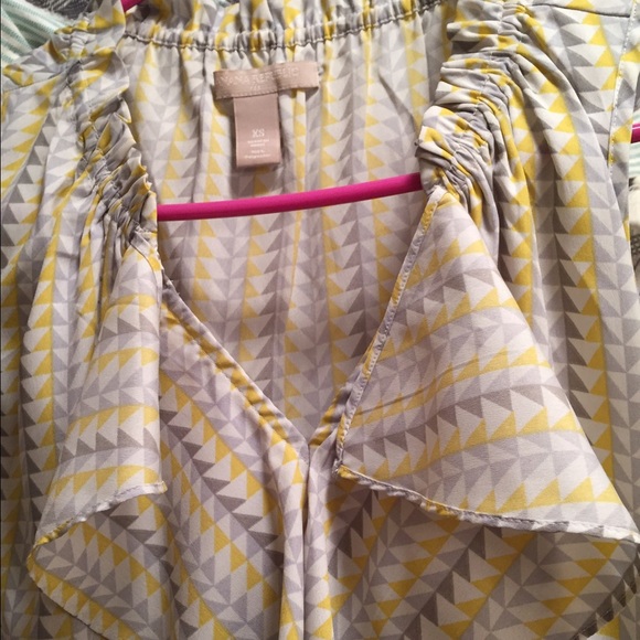 Stylish yellow and gray silky shirt! - Picture 2 of 4