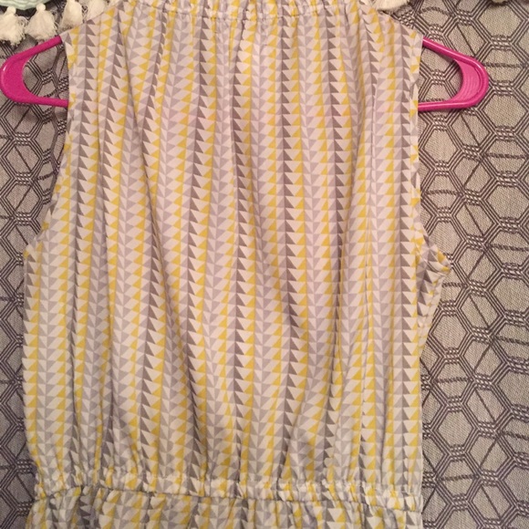 Stylish yellow and gray silky shirt! - Picture 4 of 4