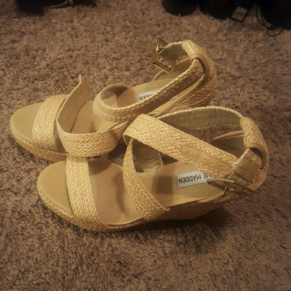 Steve Madden Wedges - Picture 2 of 3